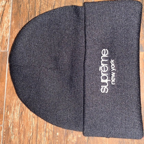 Supreme Cap Beanie New in Black